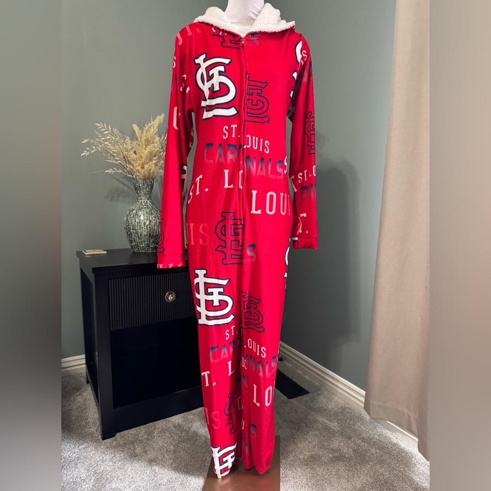 St. Louis Cardinals Fleece Pajamas Women’s Large
